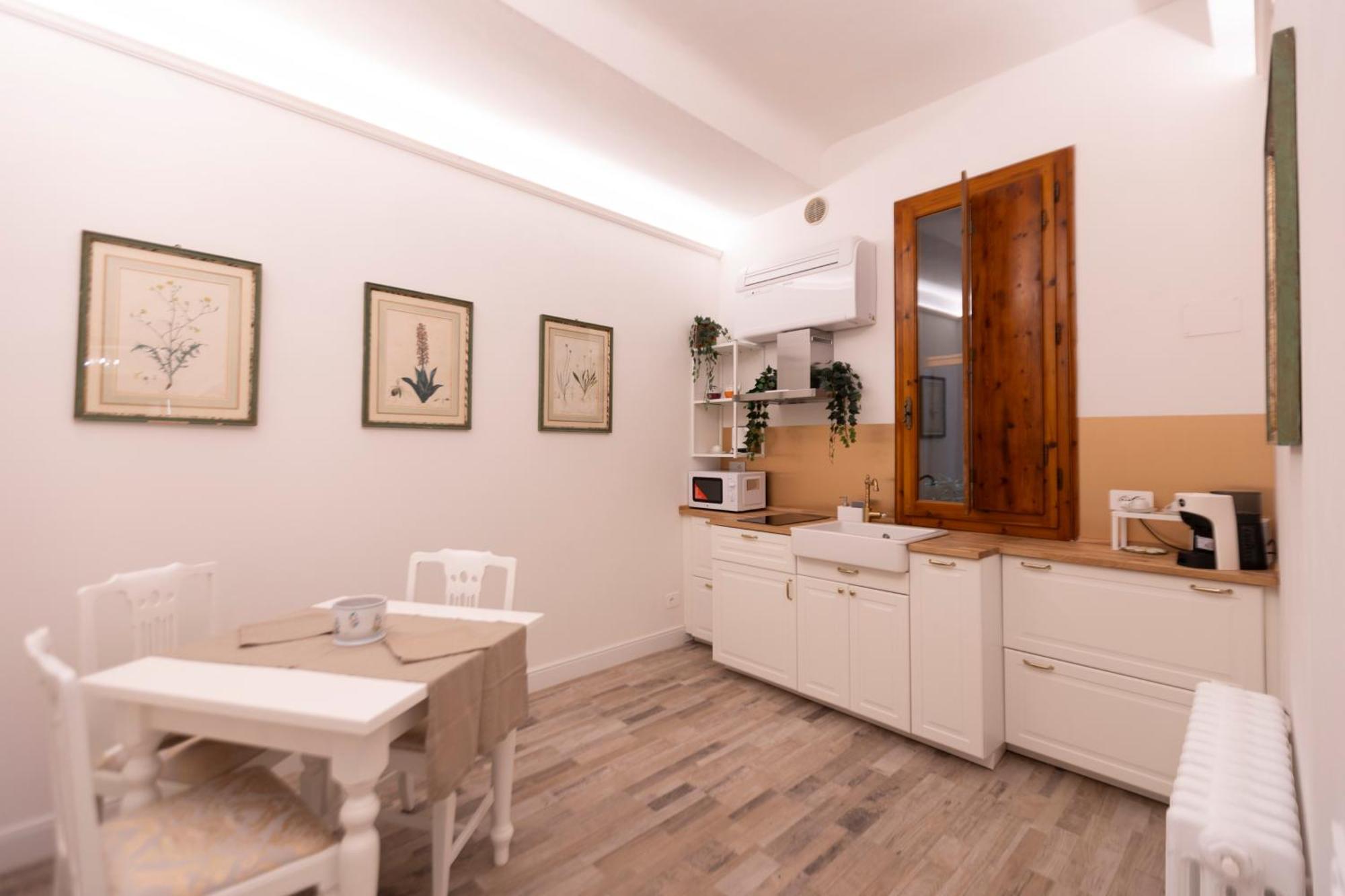 Lc41 Suites Флоренция Экстерьер фото